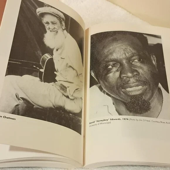 Bundle of 3 Books about the History of Blues Music - Picture 10 of 10